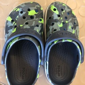 Toddler Boys size 10 Crocband Clog (crocs)